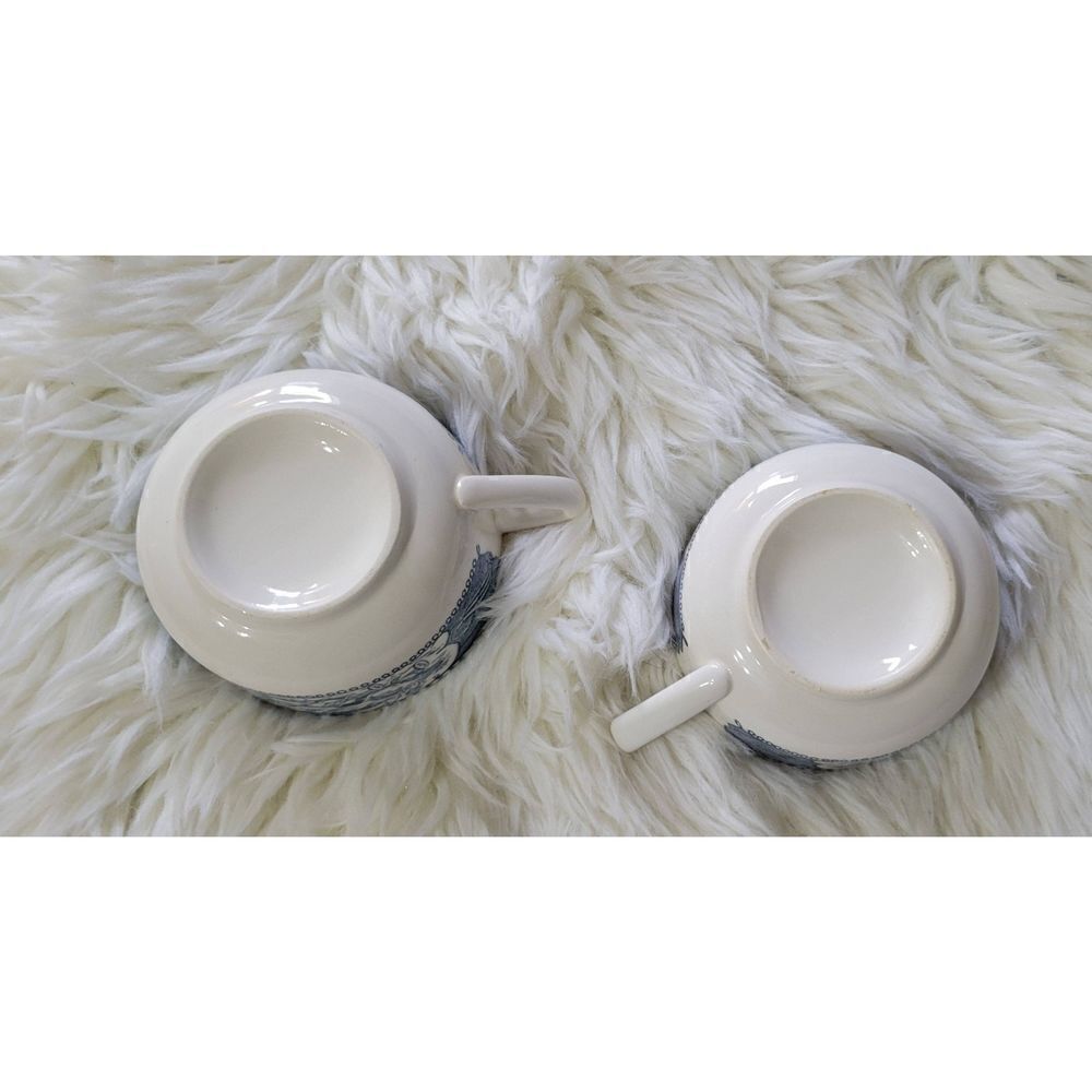 Vintage Currier and Ives Royal China Coffee Or Tea Cup Blue & White Set of 2 - Picture 2 of 11